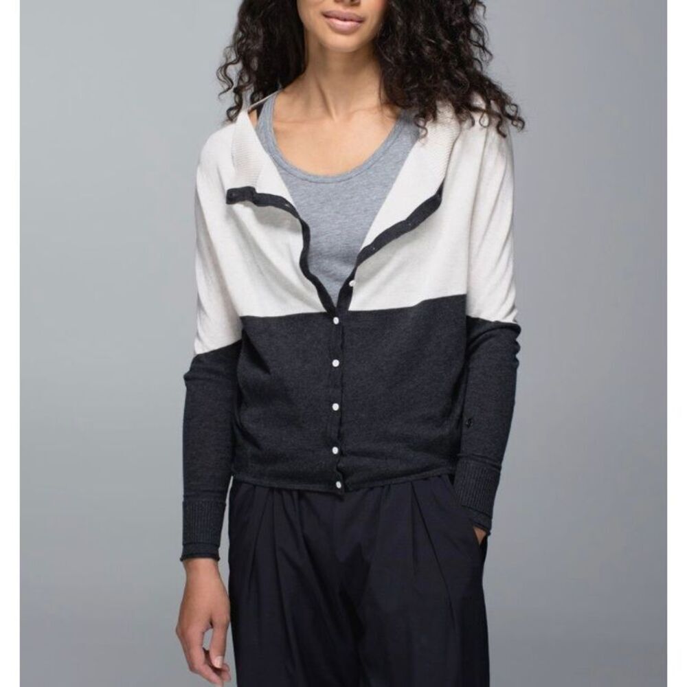 Lululemon After Class Super Soft & Cozy Post Yoga Button Up Cardigan Women's 6